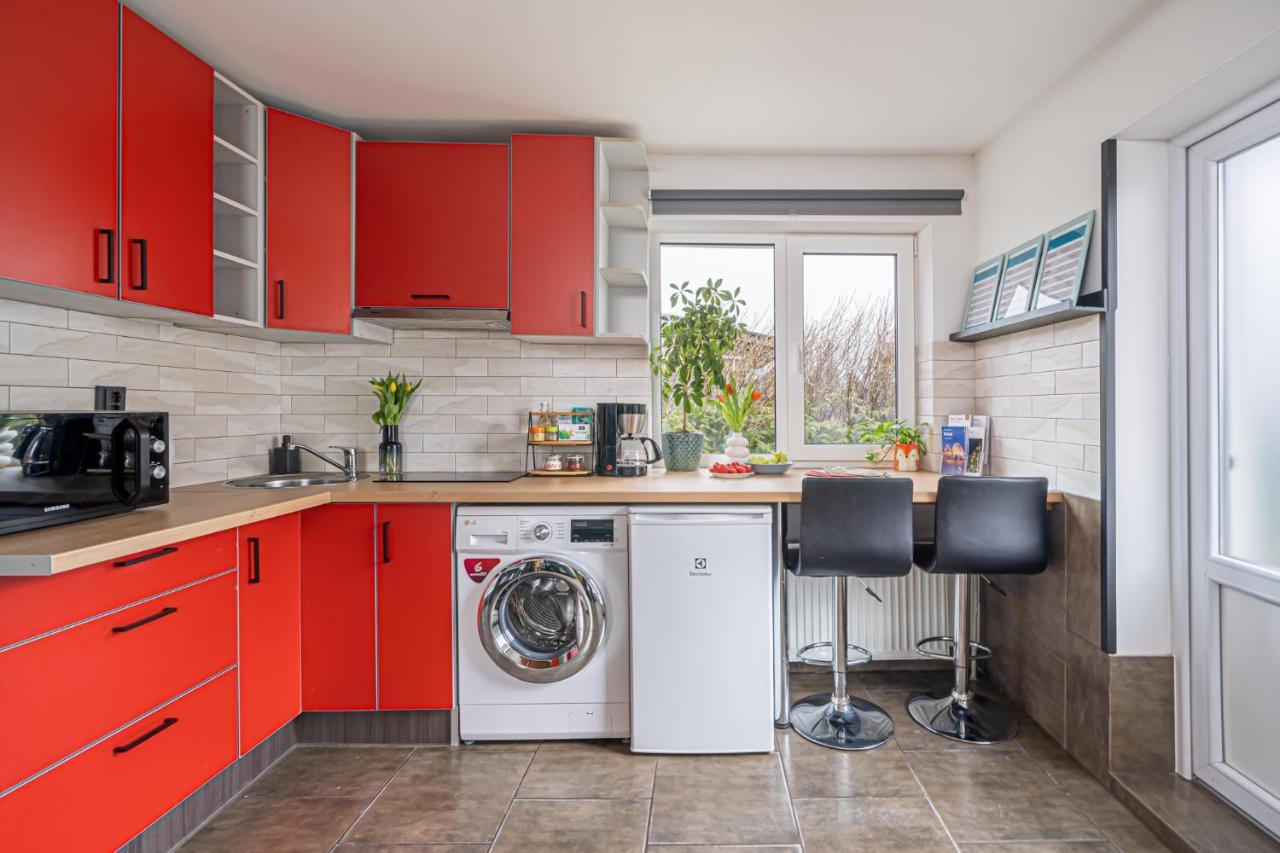 Family Garden Apartments With Free Private Parking & Playground Riga Exterior foto