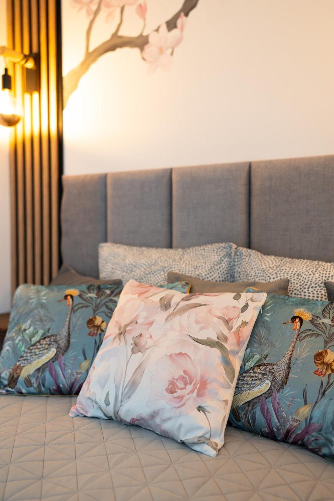 Family Garden Apartments With Free Private Parking & Playground Riga Exterior foto
